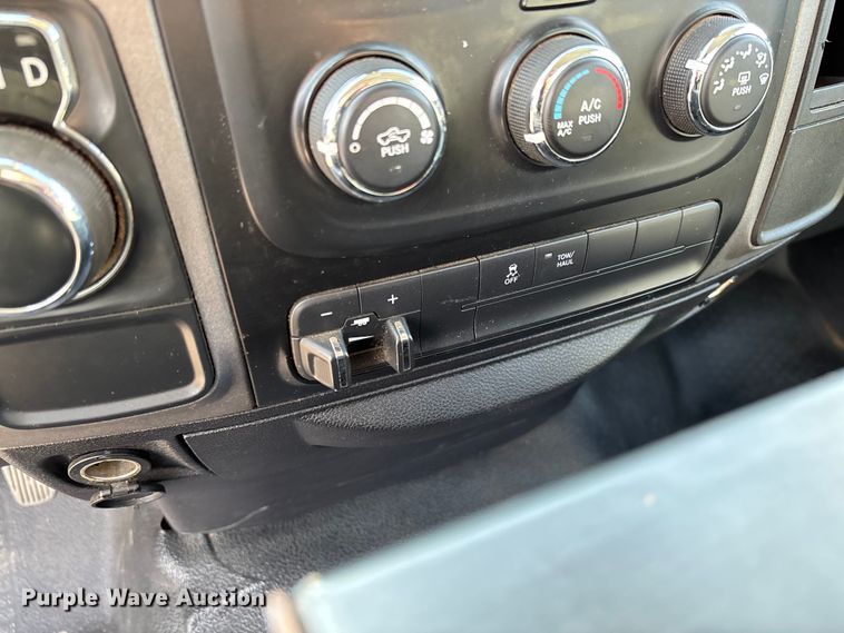 image for item FI1653 2015 RAM 1500 pickup truck