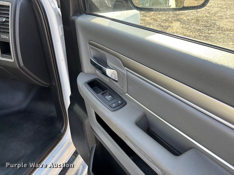 image for item FI1653 2015 RAM 1500 pickup truck