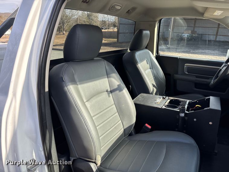 image for item FI1653 2015 RAM 1500 pickup truck