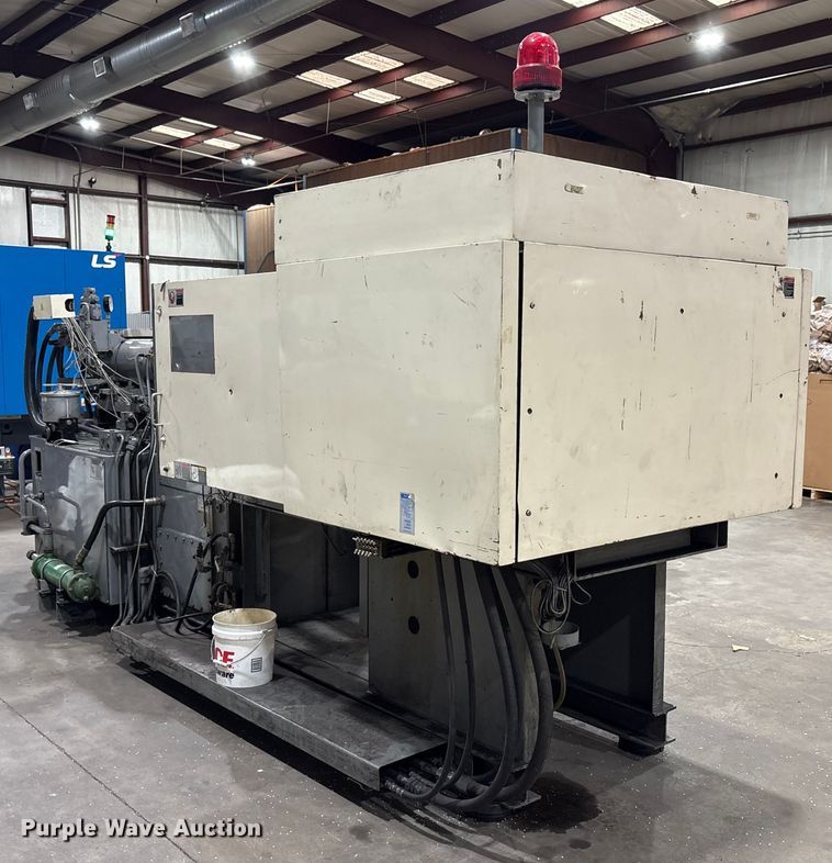 image for item FK1137 Sumitomo SH130C plastic injection molding machine