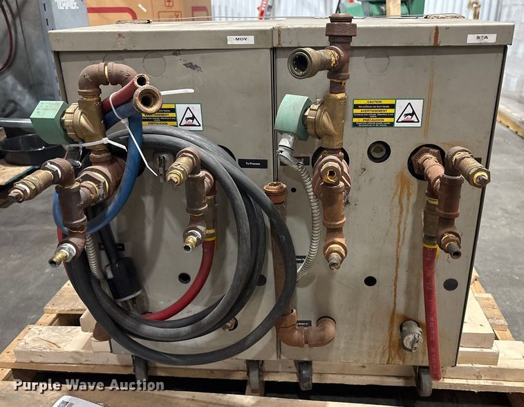 image for item FK1141 Conair TW thermolater quantity 2