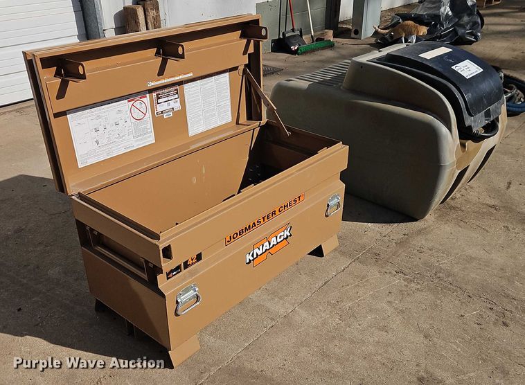 image for item FN5563 Fuel transfer tank