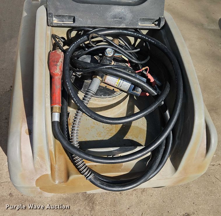 image for item FN5563 Fuel transfer tank