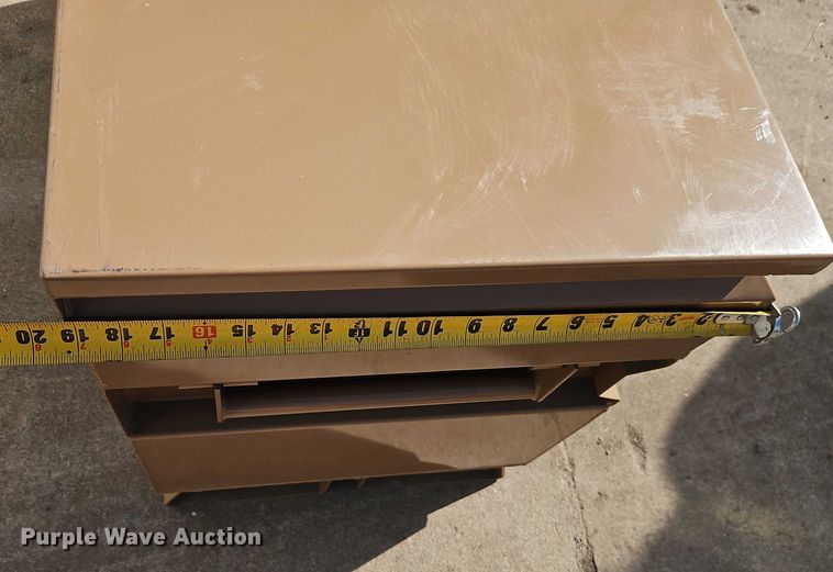 image for item FN5563 Fuel transfer tank