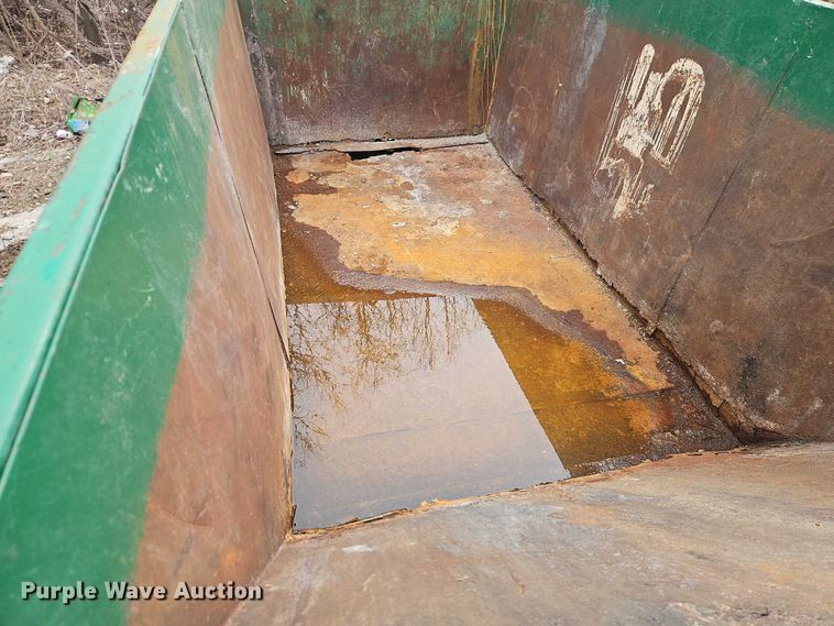 image for item FN5572 (11) dumpsters