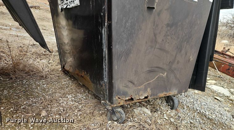 image for item FN5573 (12) dumpsters