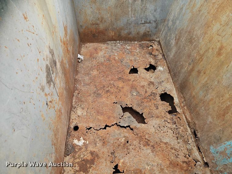 image for item FN5574 (12) dumpsters