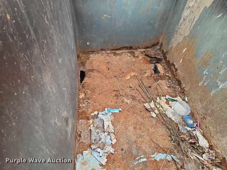 image for item FN5574 (12) dumpsters