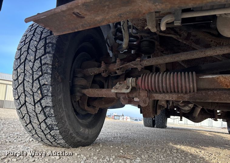 image for item FO3522 2007 Ford F350 utility bed pickup truck