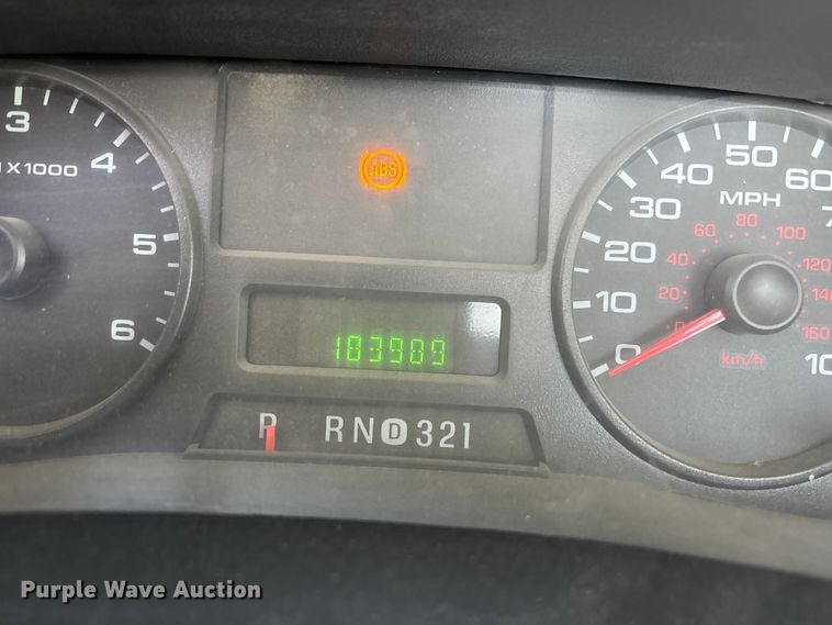 image for item FO3522 2007 Ford F350 utility bed pickup truck