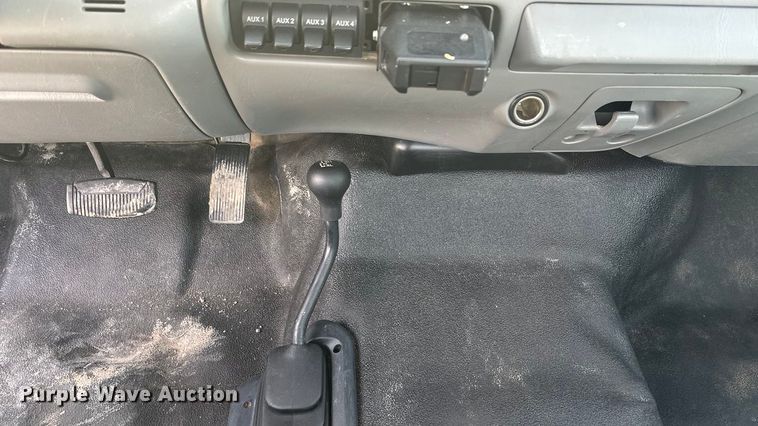 image for item FO3522 2007 Ford F350 utility bed pickup truck