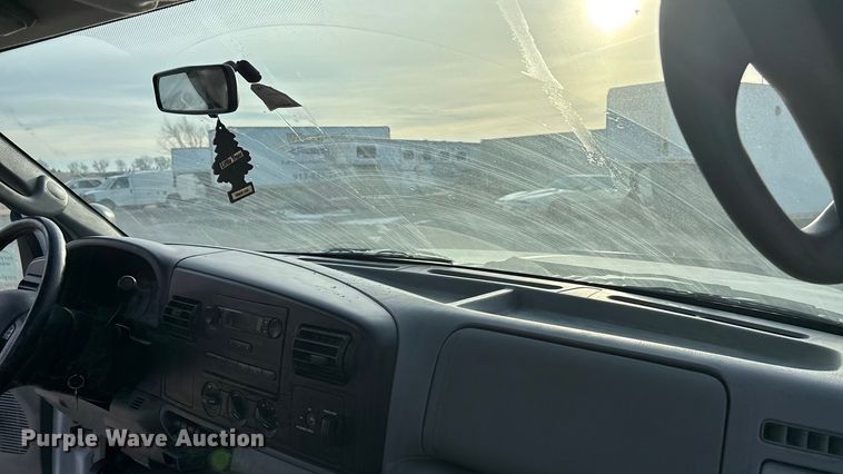 image for item FO3522 2007 Ford F350 utility bed pickup truck