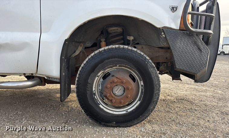 image for item FO3522 2007 Ford F350 utility bed pickup truck