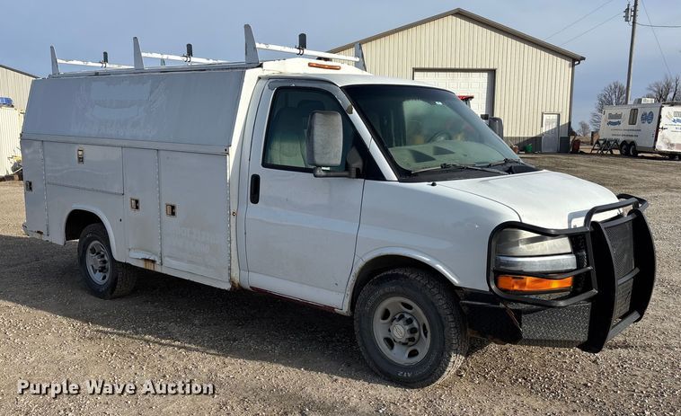 image for item FO3523 2008 Chevrolet Express G3500 utility van
