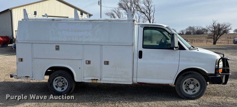 image for item FO3523 2008 Chevrolet Express G3500 utility van
