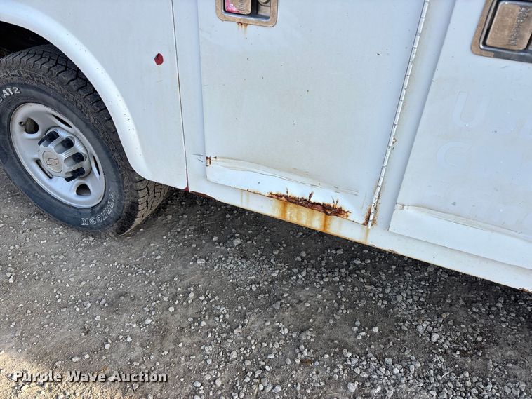 image for item FO3523 2008 Chevrolet Express G3500 utility van