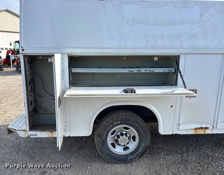 image for item FO3523 2008 Chevrolet Express G3500 utility van