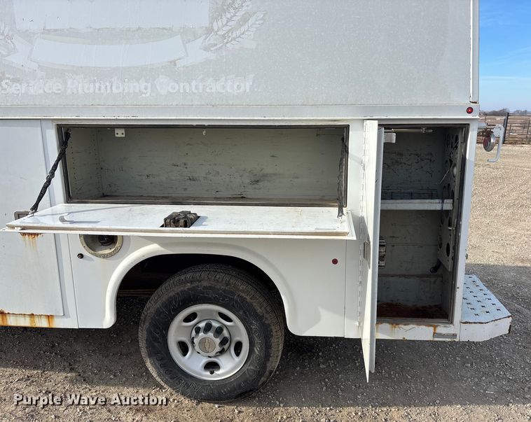 image for item FO3523 2008 Chevrolet Express G3500 utility van