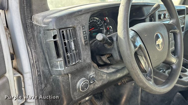 image for item FO3523 2008 Chevrolet Express G3500 utility van