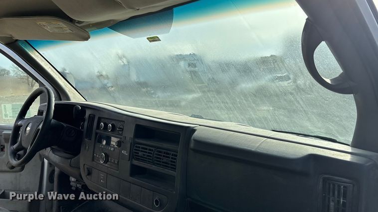 image for item FO3523 2008 Chevrolet Express G3500 utility van