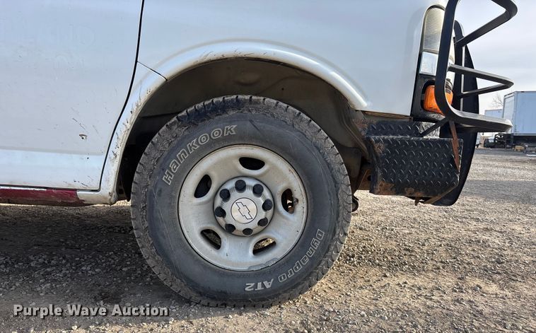 image for item FO3523 2008 Chevrolet Express G3500 utility van