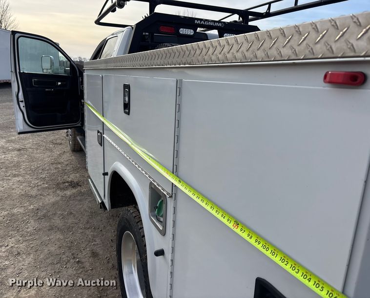 image for item FO3524 2015 RAM 4500 Crew Cab utility / service truck