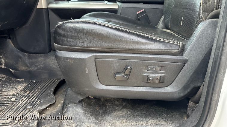 image for item FO3524 2015 RAM 4500 Crew Cab utility / service truck