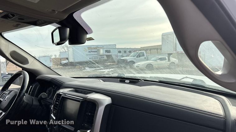 image for item FO3524 2015 RAM 4500 Crew Cab utility / service truck