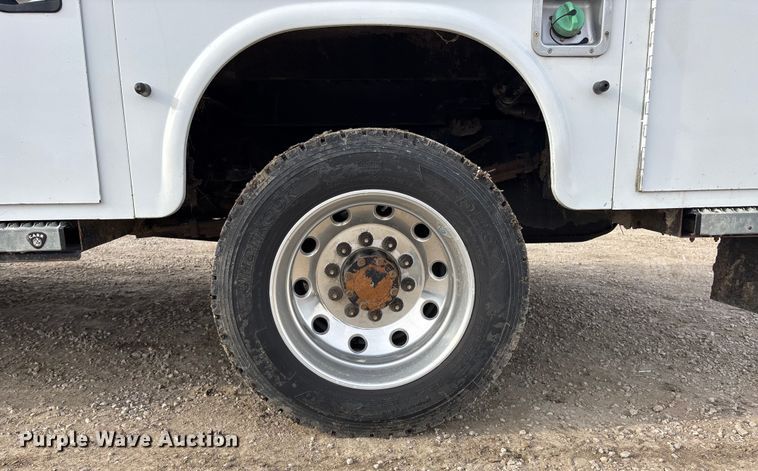 image for item FO3524 2015 RAM 4500 Crew Cab utility / service truck