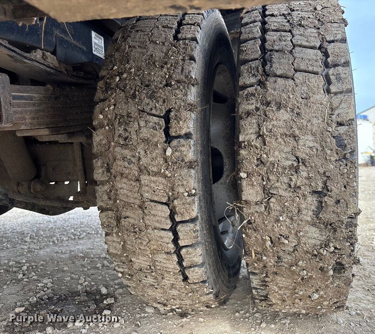 image for item FO3524 2015 RAM 4500 Crew Cab utility / service truck