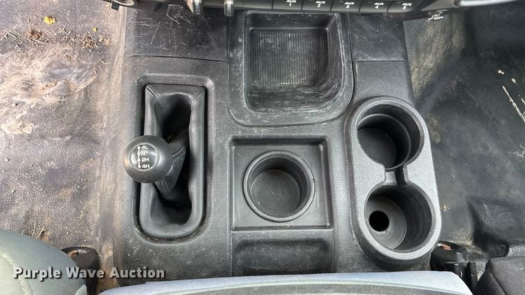 image for item FO3525 2016 RAM 3500 Crew Cab flatbed pickup truck