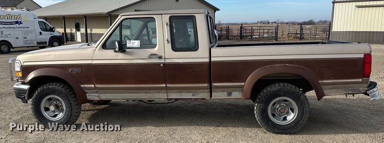 image for item FO3526 1992 Ford F150 Ext. Cab pickup truck