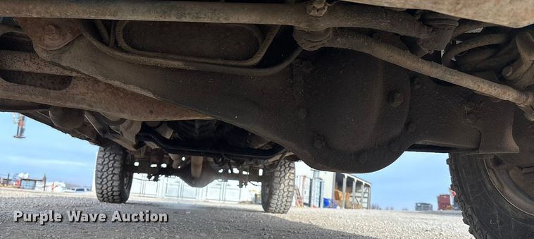 image for item FO3526 1992 Ford F150 Ext. Cab pickup truck