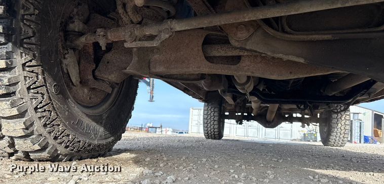 image for item FO3526 1992 Ford F150 Ext. Cab pickup truck