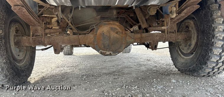 image for item FO3526 1992 Ford F150 Ext. Cab pickup truck