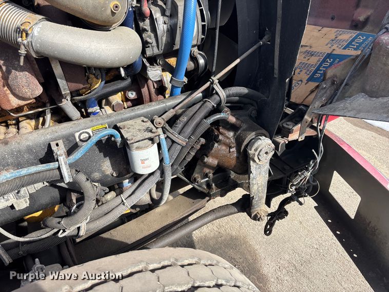 image for item FO3527 2007 Kenworth T800 vacuum truck 