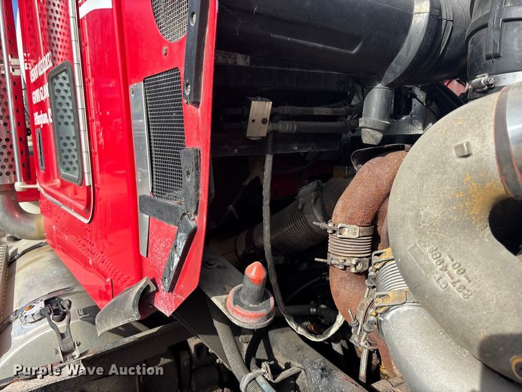 image for item FO3527 2007 Kenworth T800 vacuum truck 