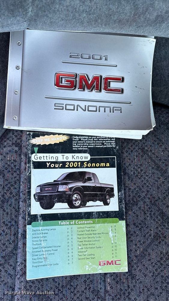image for item FO3543 2001 GMC Sonoma Ext. Cab pickup truck