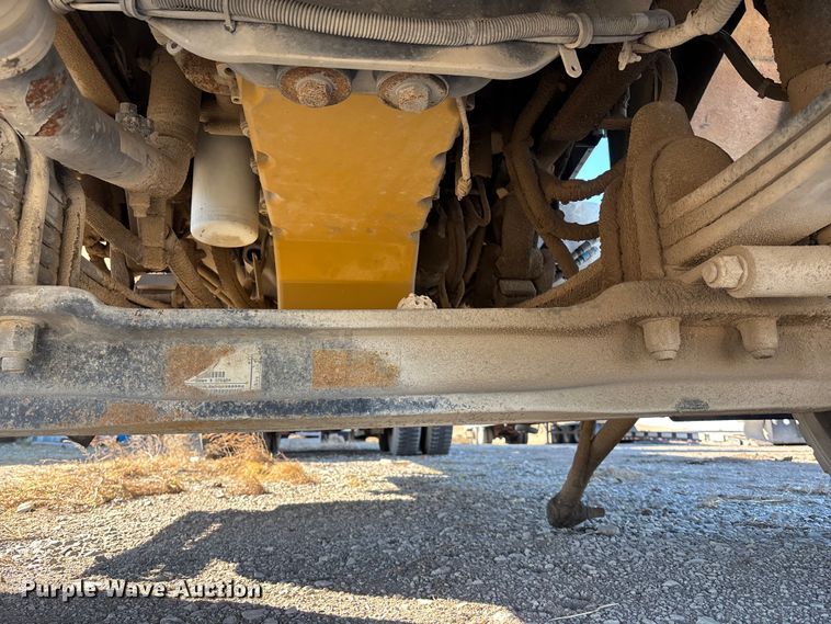 image for item FO3555 2005 Kenworth W900 flatbed truck