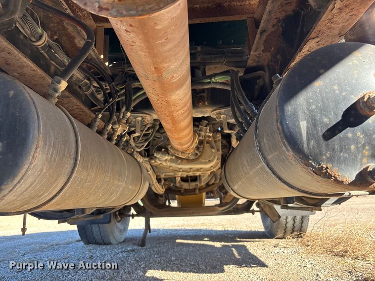 image for item FO3555 2005 Kenworth W900 flatbed truck