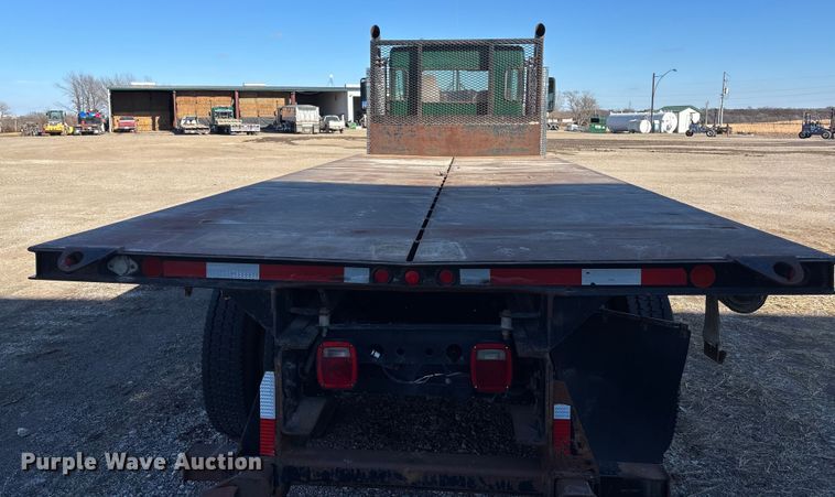 image for item FO3555 2005 Kenworth W900 flatbed truck