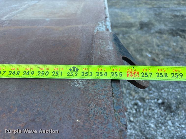 image for item FO3555 2005 Kenworth W900 flatbed truck