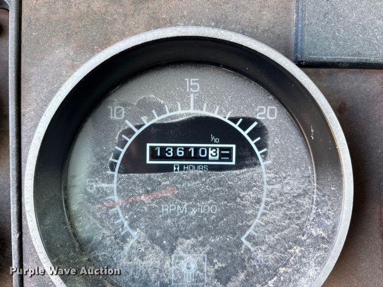 image for item FO3555 2005 Kenworth W900 flatbed truck