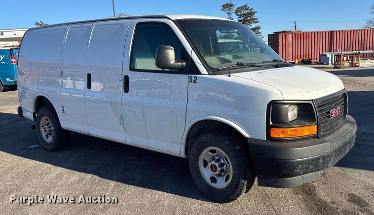 image for item FO3568 2017 GMC Savana 2500 Van