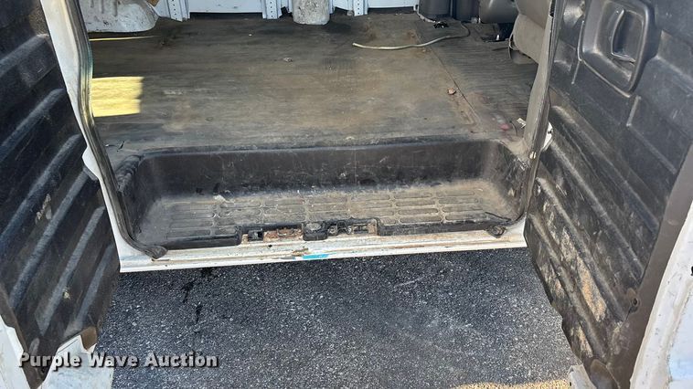 image for item FO3568 2017 GMC Savana 2500 Van