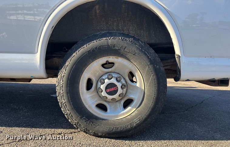 image for item FO3568 2017 GMC Savana 2500 Van