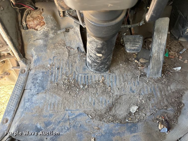 image for item FO3569 1999 Isuzu NPR dump flatbed truck