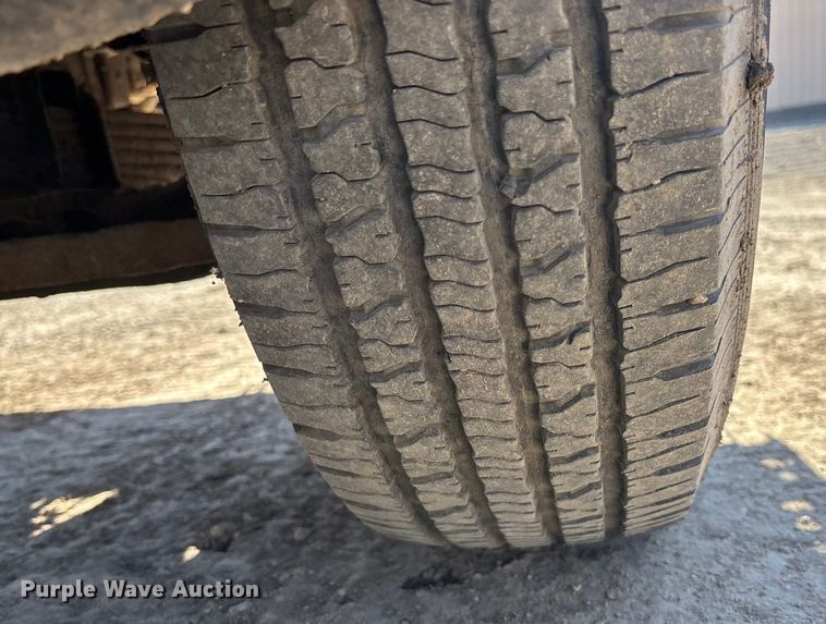 image for item FO3569 1999 Isuzu NPR dump flatbed truck