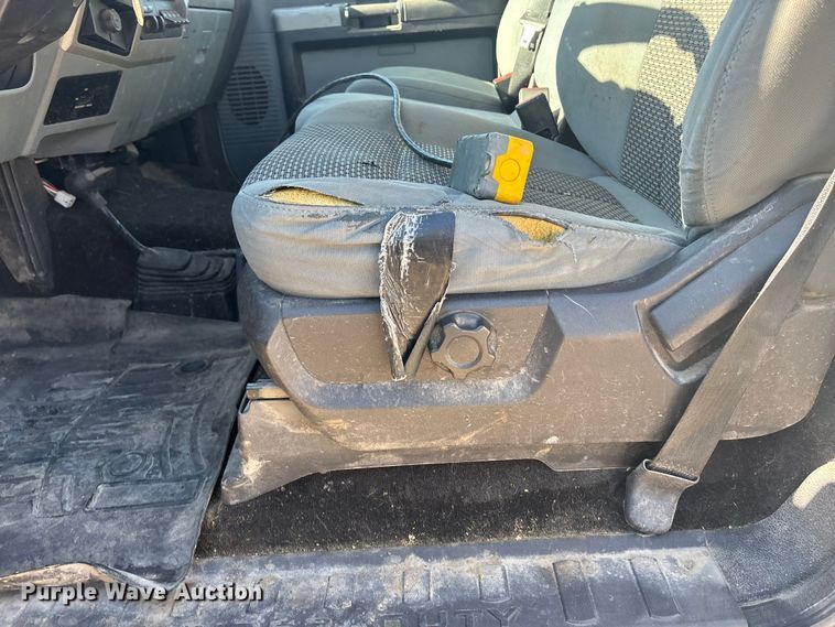 image for item FO3570 2014 Ford F450 dump flatbed truck