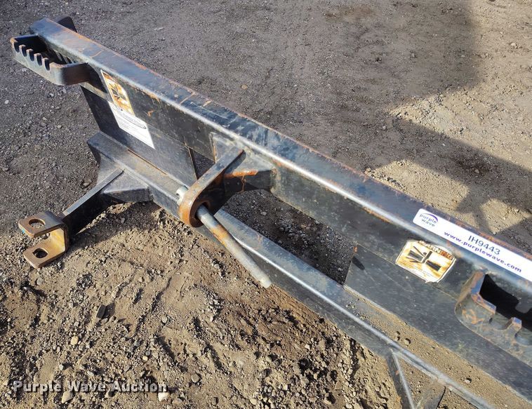 image for item IH9443 McCormick Equipment skid steer three point hitch